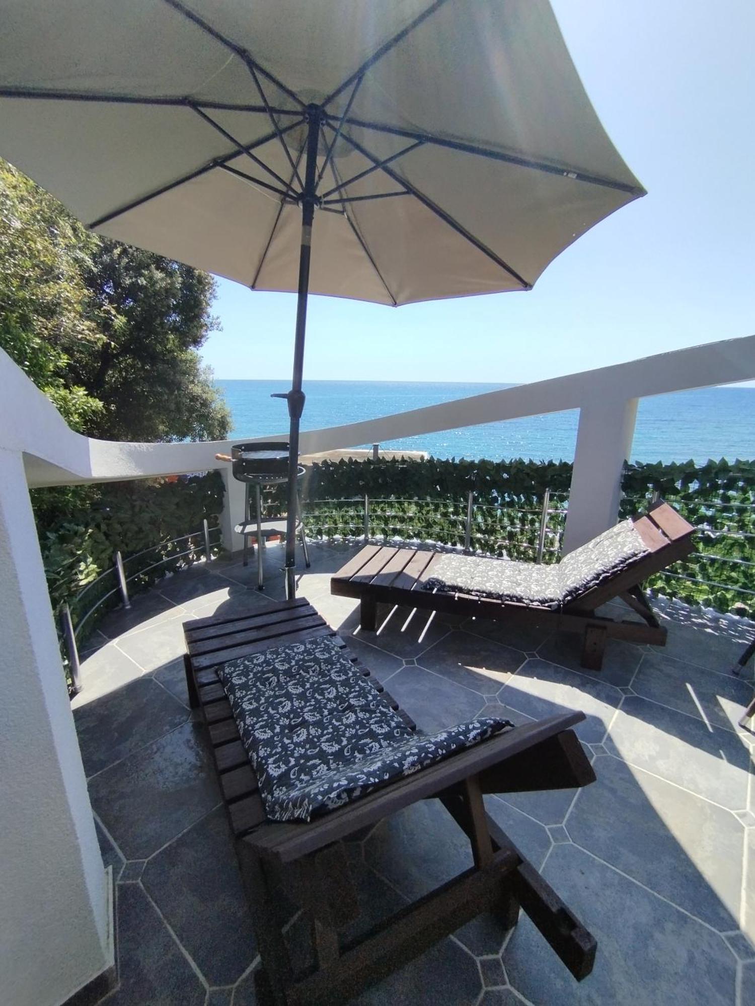 Summer House Villa